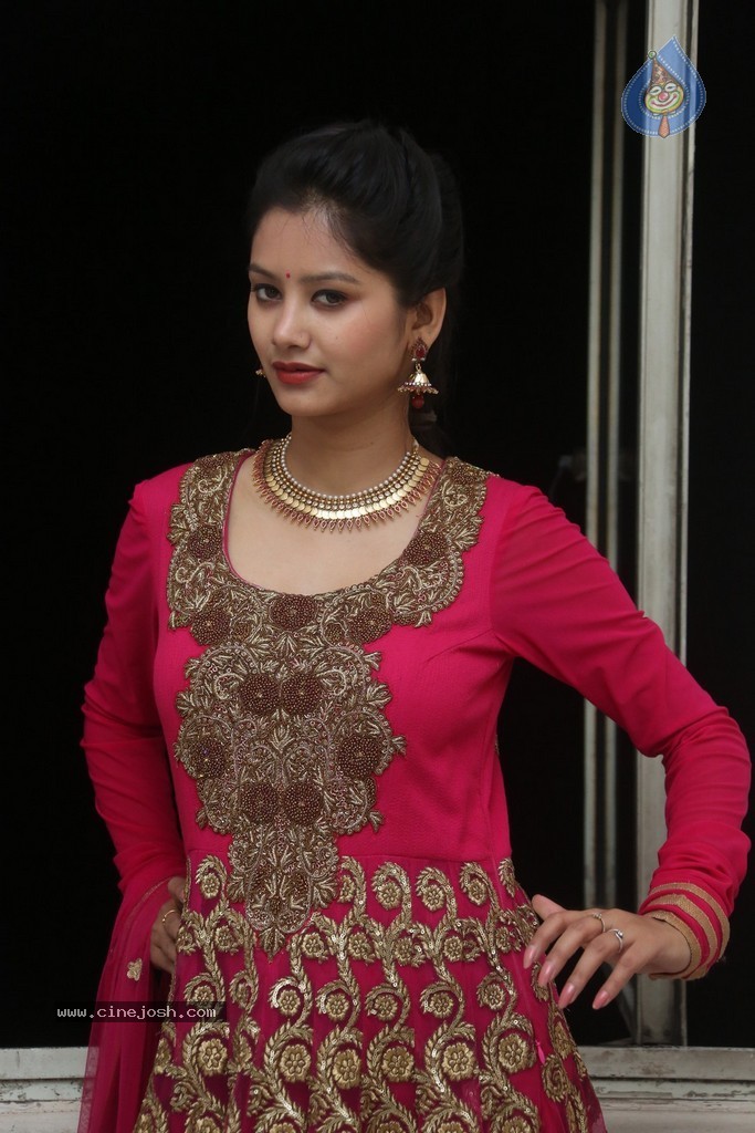 Monika Singh Latest Stills - 89 / 102 photos