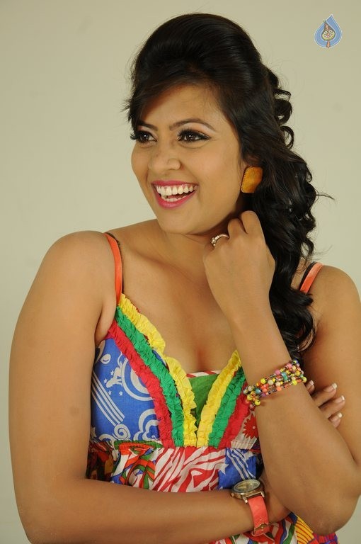 Moulika Latest Photos - 17 / 42 photos