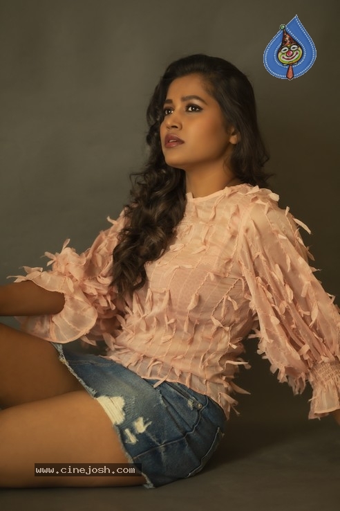 Mounika Guntuka Stills - 1 / 20 photos