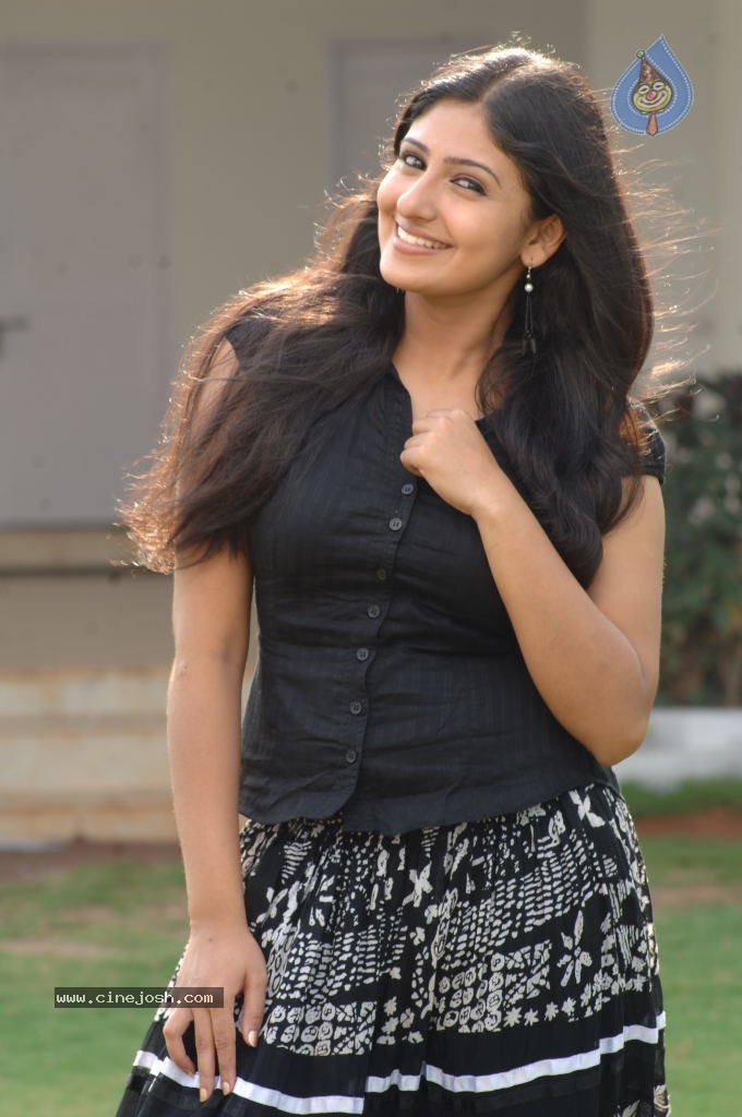 Mounika New Stills - 18 / 64 photos