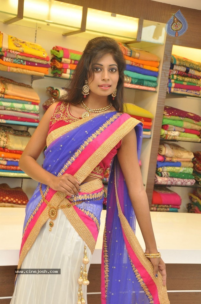 Mounika Reddy Stills - 26 / 36 photos