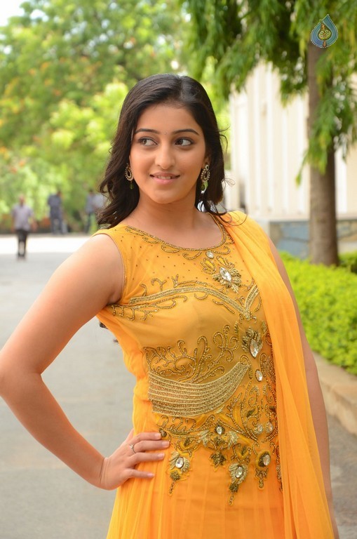 Mouryani New Photos - 17 / 53 photos