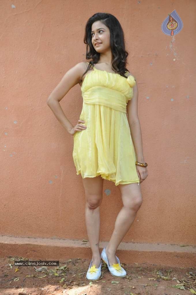 Mrudhula Hot Stills - 4 / 79 photos