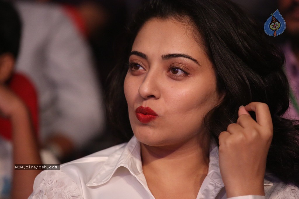 Mumtaz New Stills - 73 / 83 photos