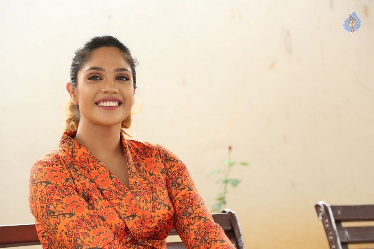 Mumtaz Sorcar New Photos - 33 / 35 photos