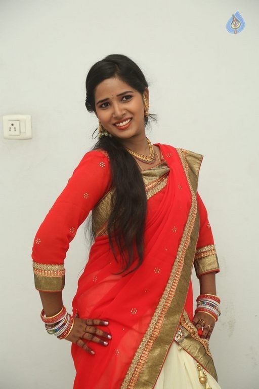 Mynaa Photos - 21 / 29 photos