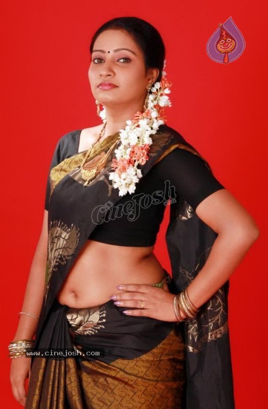 Naisa Hot Stills - 23 / 58 photos