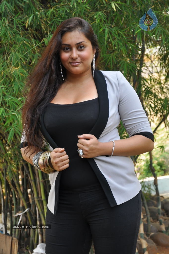 Namitha Hot Stills - 53 / 60 photos