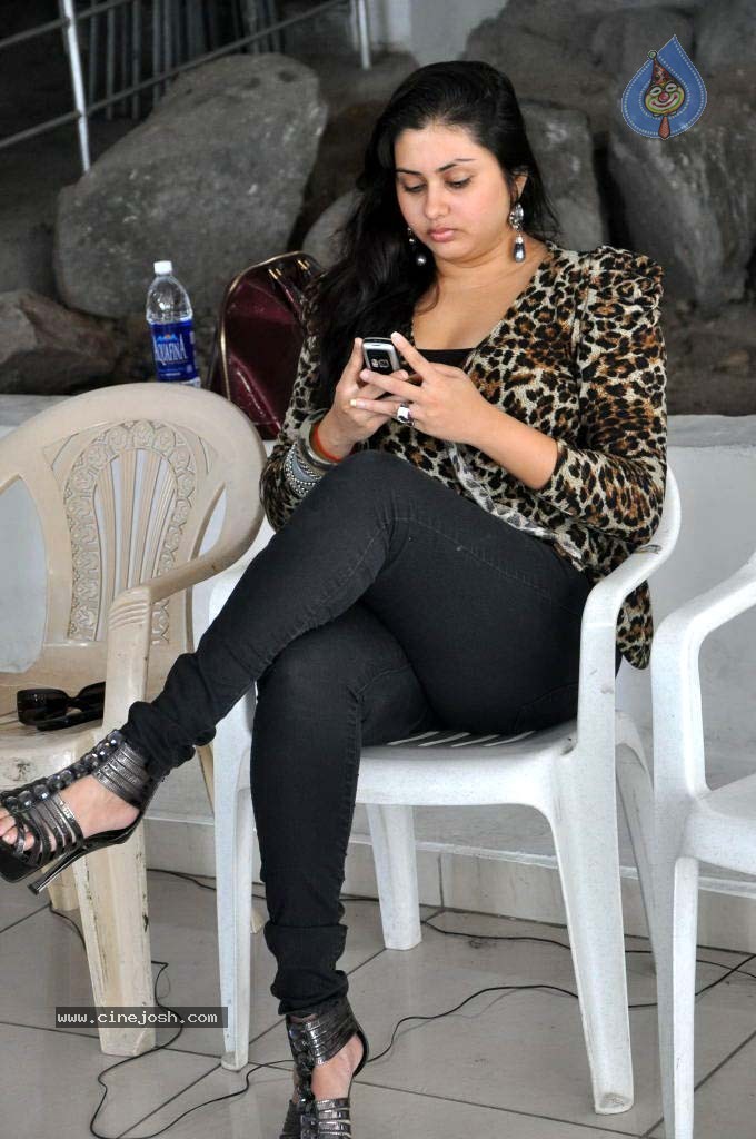 Namitha New Stills - 39 / 46 photos