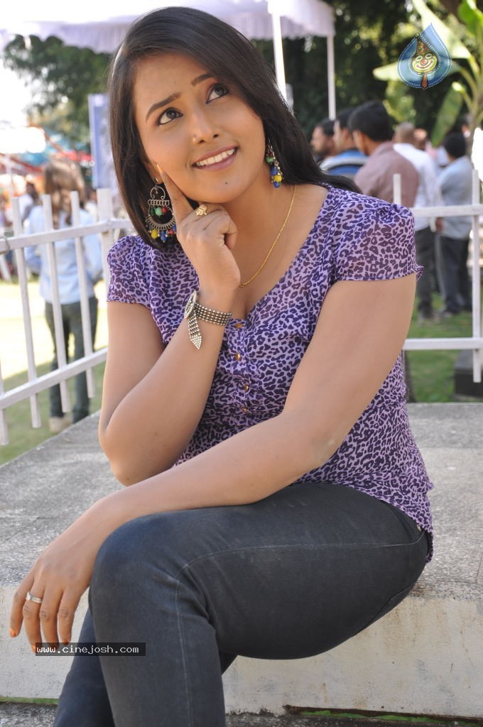 Nancy Stills - 11 / 79 photos