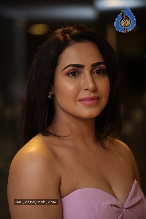 Nandini Rai New Images - 12 / 21 photos