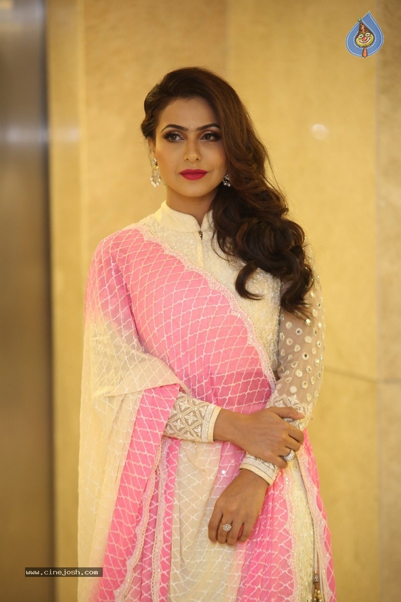 Nandini Rai New Photos - 8 / 13 photos