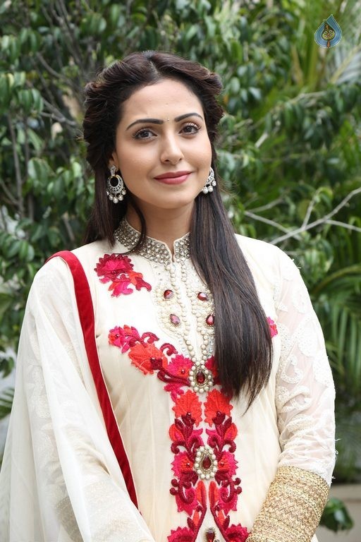 Nandini Rai New Photos - 23 / 40 photos