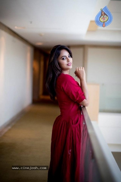 Nandita Swetha Latest Pics - 1 / 4 photos