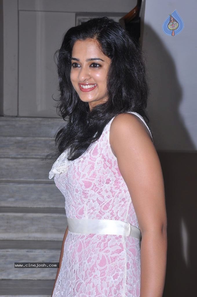 Nanditha Gallery - 6 / 30 photos