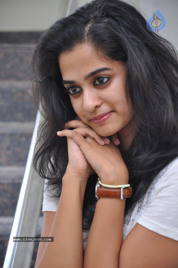 Nanditha Latest Pics - 37 / 79 photos