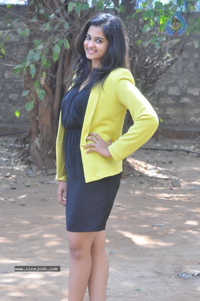 Nanditha Latest Pics - 26 / 62 photos