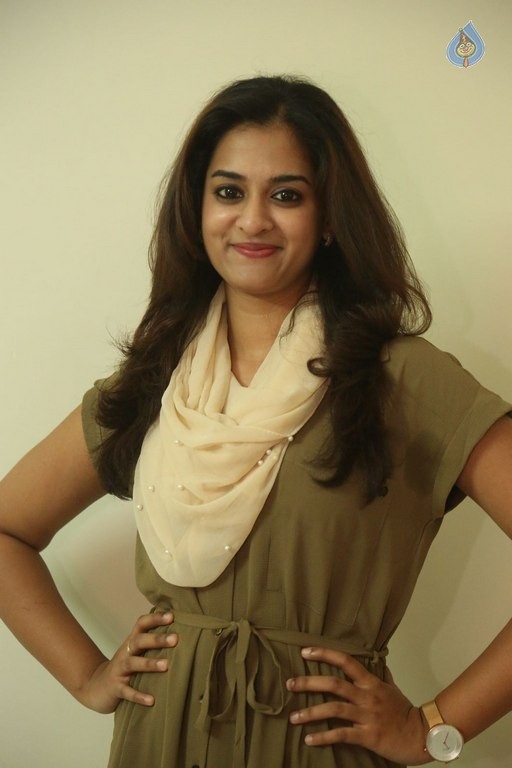 Nanditha New Pics - 17 / 41 photos