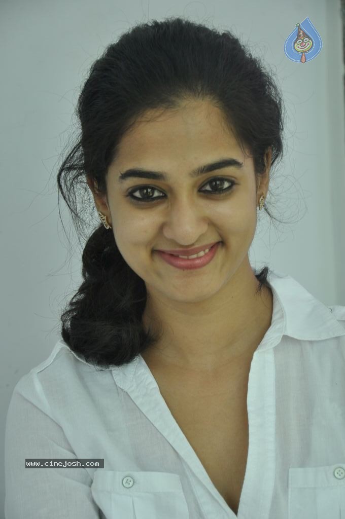 Nanditha New Stills - 14 / 56 photos