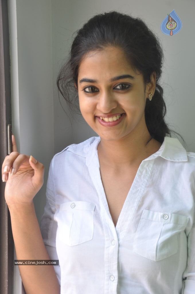 Nanditha New Stills - 27 / 56 photos