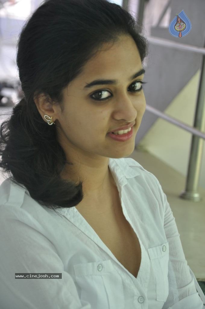 Nanditha New Stills - 29 / 56 photos