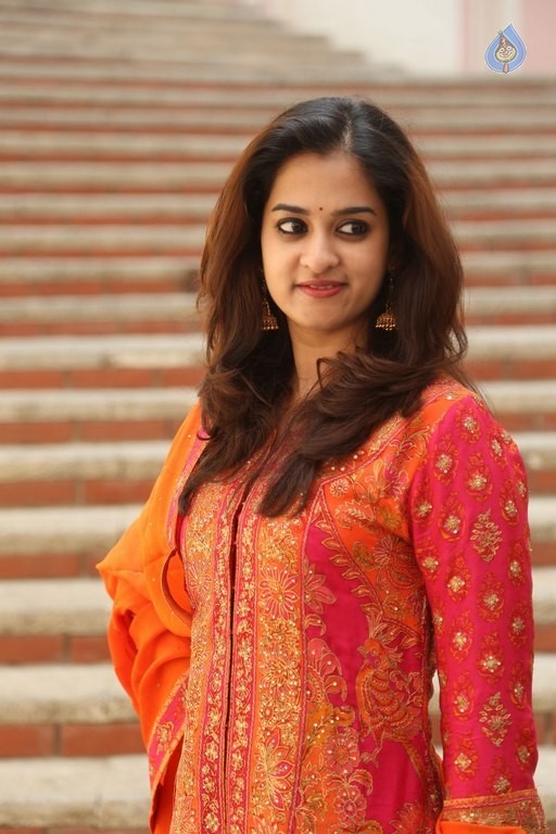 Nanditha Raj New Pics - 15 / 42 photos