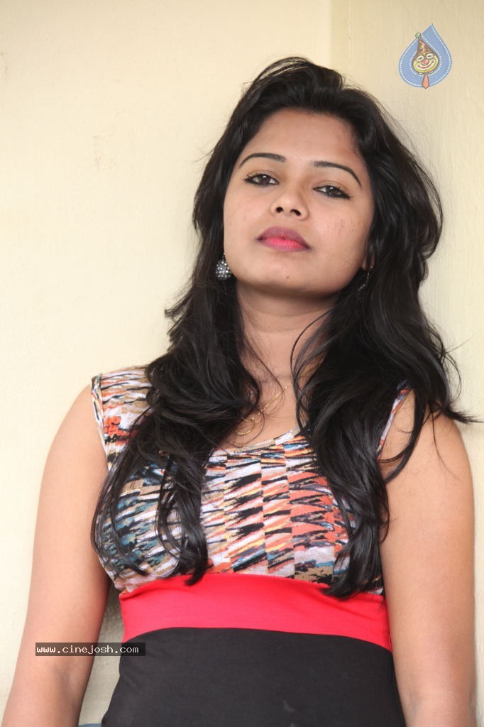 Naveena Jackson Stills - 5 / 71 photos