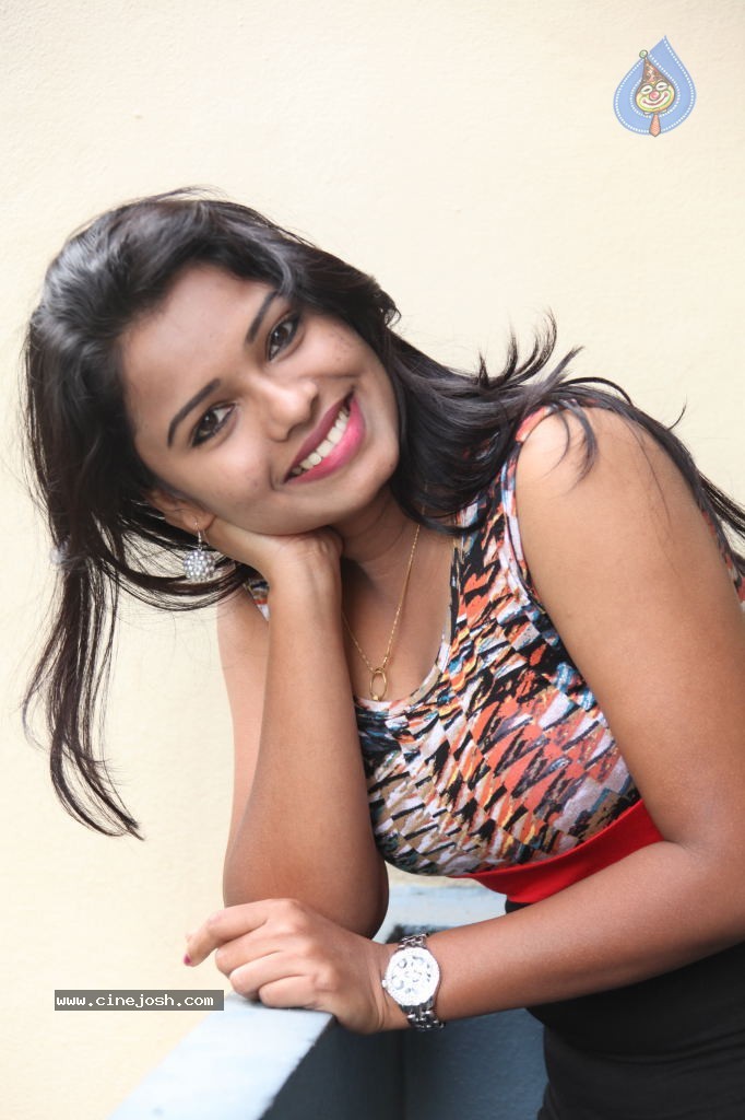 Naveena Jackson Stills - 6 / 71 photos