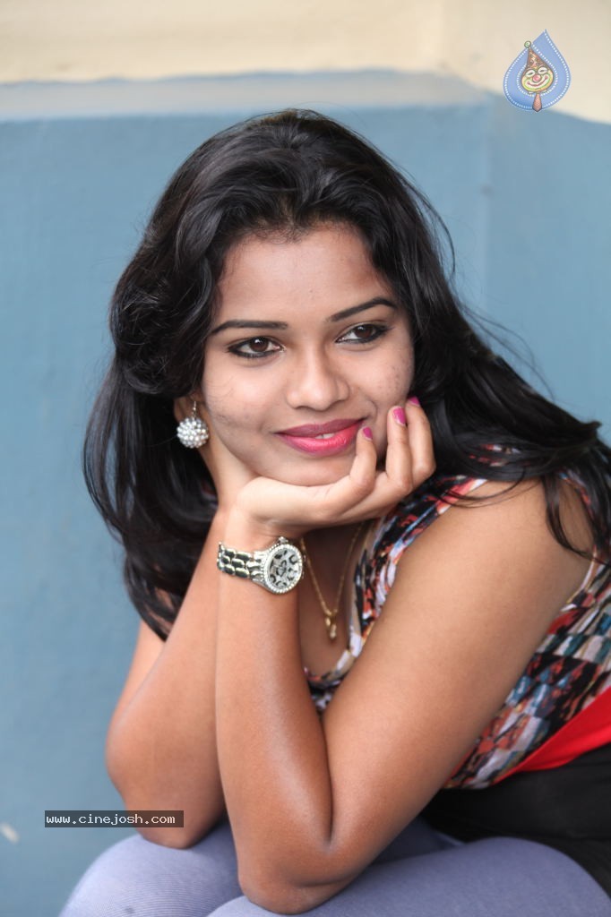 Naveena Jackson Stills - 13 / 71 photos