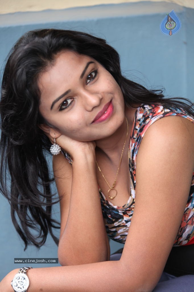 Naveena Jackson Stills - 15 / 71 photos