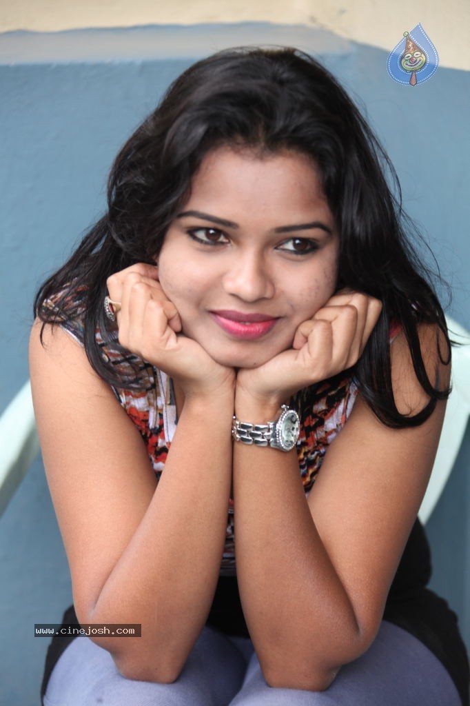 Naveena Jackson Stills - 18 / 71 photos