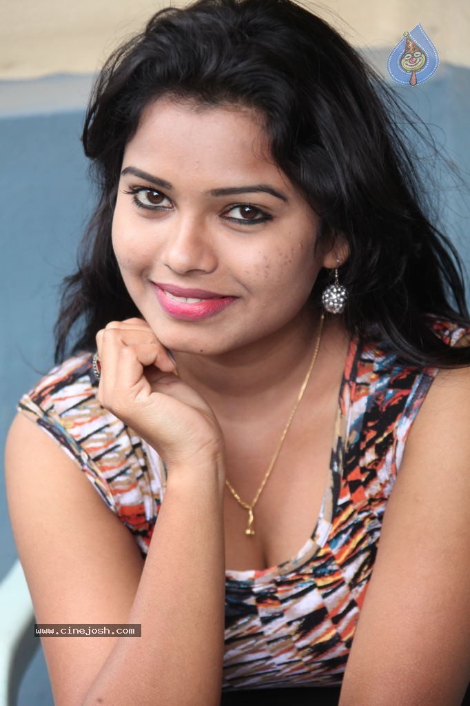 Naveena Jackson Stills - 25 / 71 photos