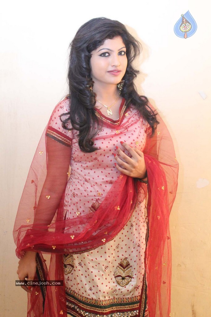 Nayana New Photos - 18 / 20 photos