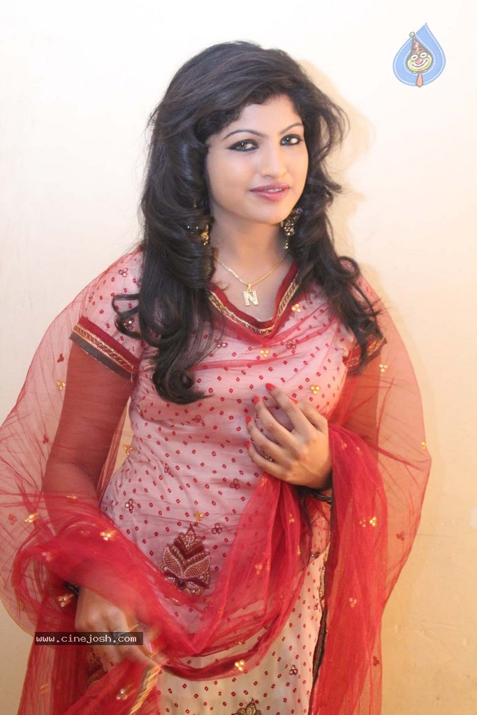 Nayana New Photos - 19 / 20 photos