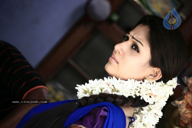 Nayanthara Pics - 10 / 50 photos