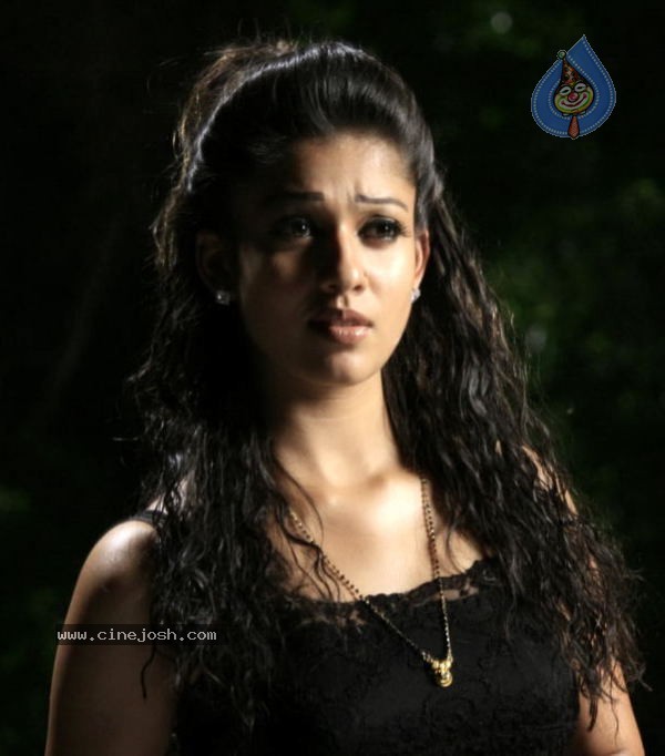 Nayanthara Pics - 16 / 50 photos