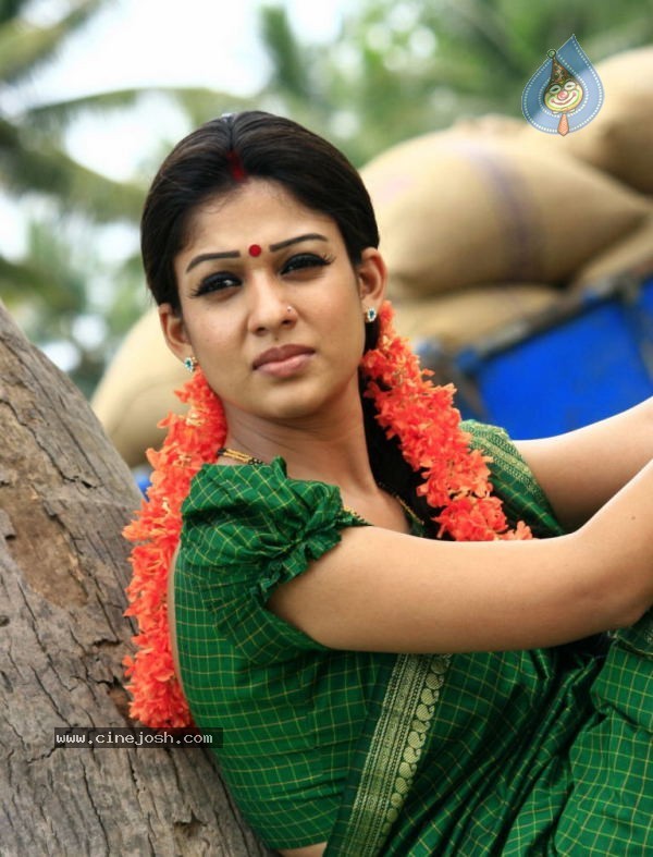 Nayanthara Pics - 18 / 50 photos