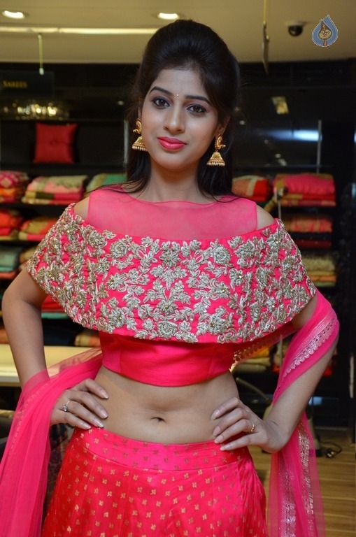 Naziya Khan Latest Pics - 1 / 20 photos