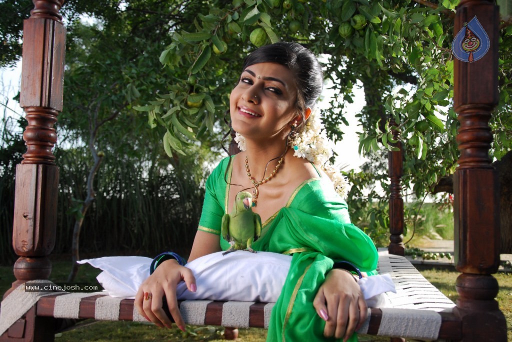 Neelam Upadhyay Hot Photos - 18 / 71 photos