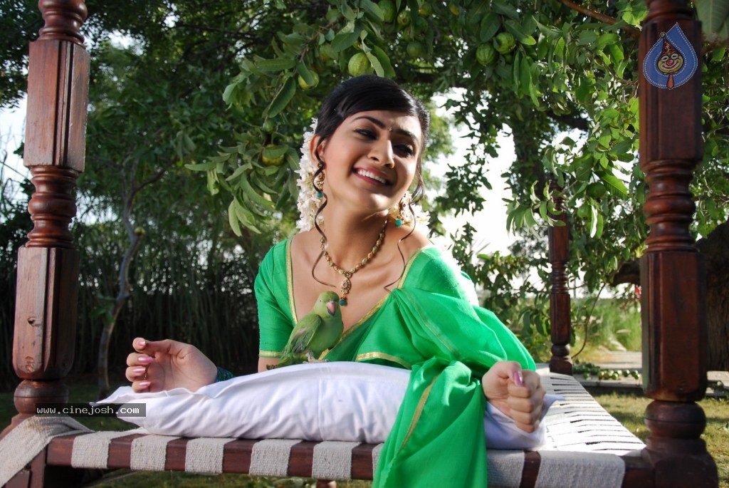 Neelam Upadhyay Hot Photos - 41 / 71 photos