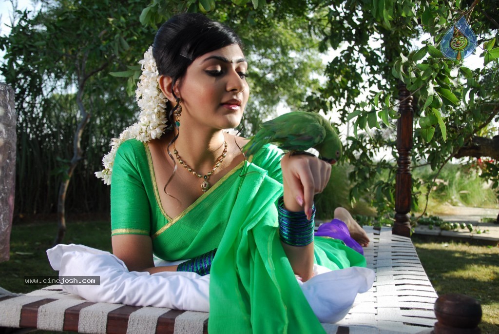 Neelam Upadhyay Hot Photos - 47 / 71 photos