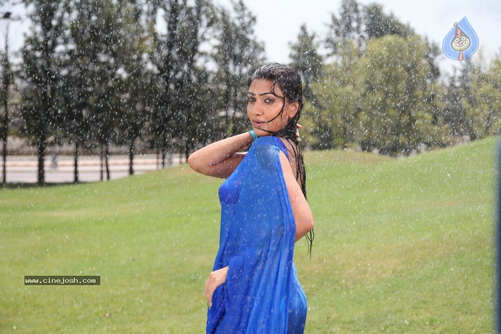 Neelam Upadhyay Hot Pics - 7 / 60 photos