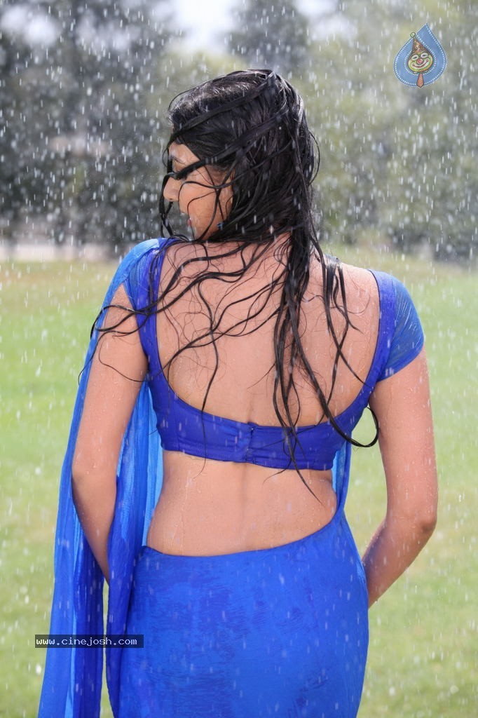 Neelam Upadhyay Hot Pics - 30 / 60 photos