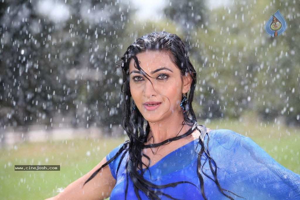 Neelam Upadhyay Hot Pics - 50 / 60 photos