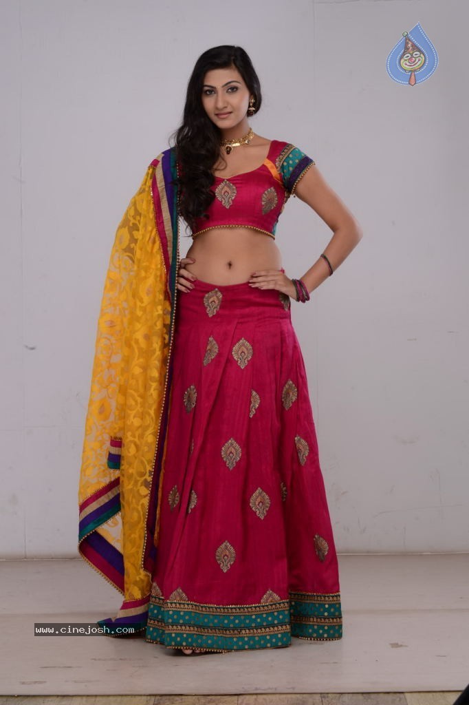 Neelam Upadhyay New Hot Pics - 51 / 84 photos