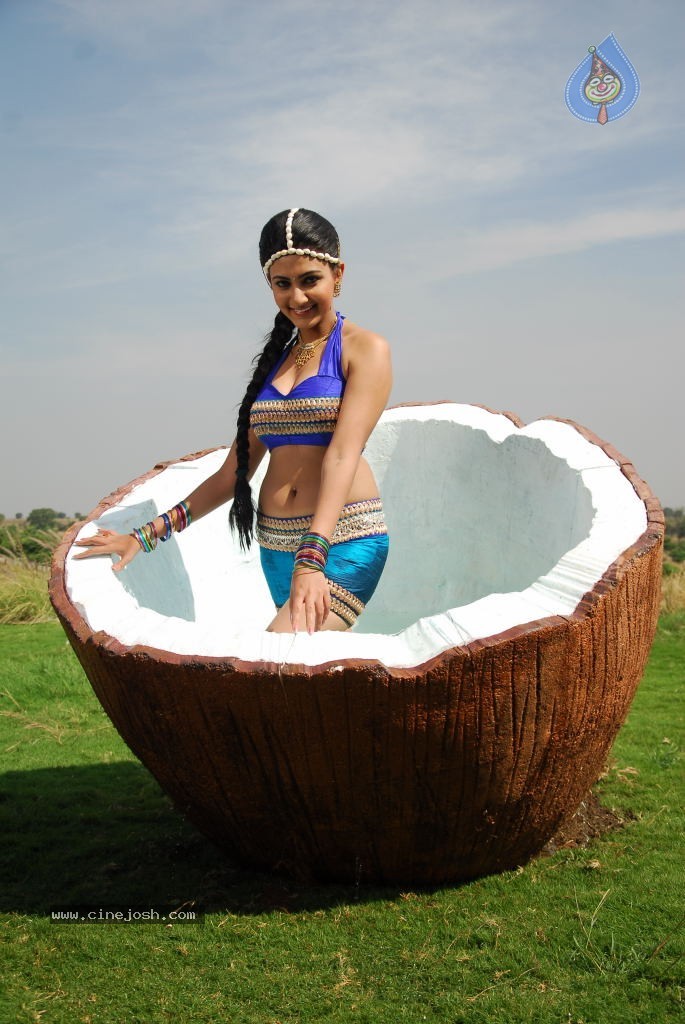 Neelam Upadhyay New Hot Stills - 65 / 105 photos