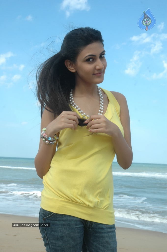 Neelam Upadhyay New Photos - 27 / 67 photos