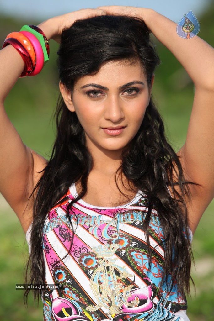 Neelam Upadhyay New Photos - 57 / 109 photos