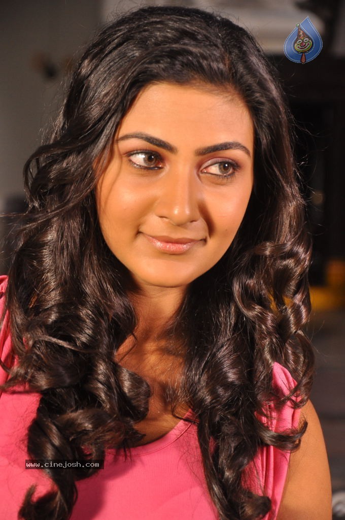 Neelam Upadhyay New Stills - 40 / 40 photos