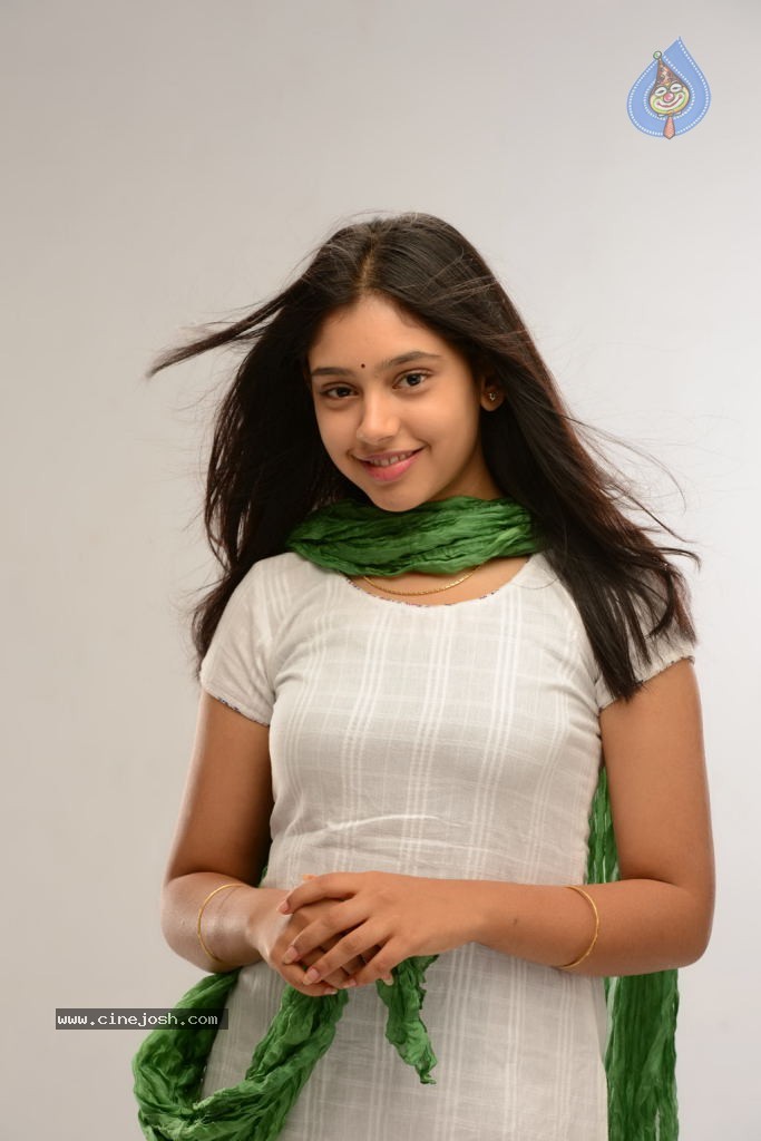 Neethi Taylor Latest Stills - 24 / 24 photos